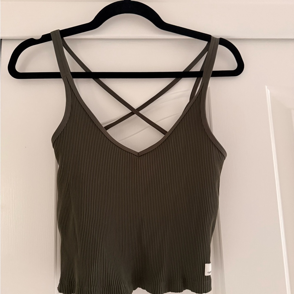 Vuori Medium Olive Green Ribbed Women's Top